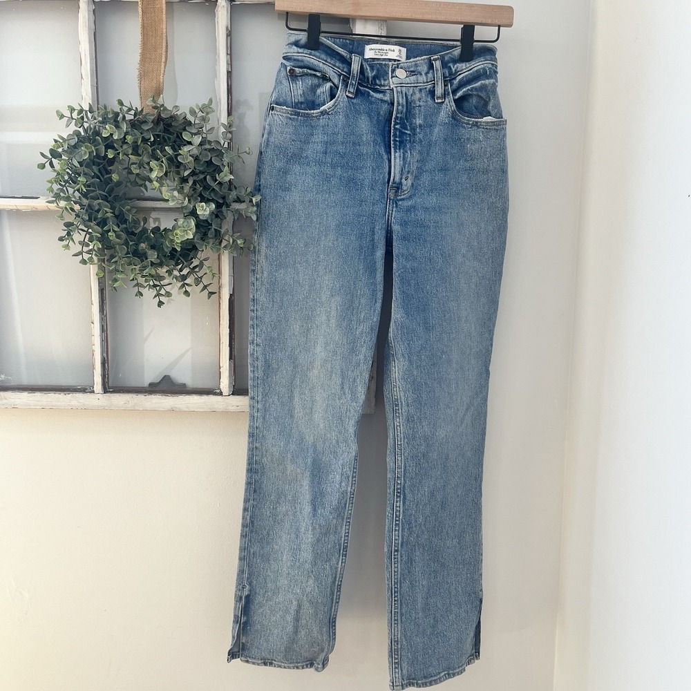 Abercrombie & Fitch 90s straight ultra high‎ rise jeans Size 25 0 Medium Wash